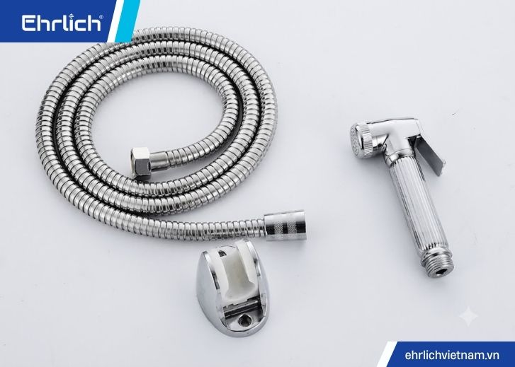 Các loại phụ kiện lắp bồn cầu