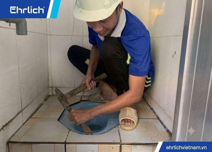 thay bồn cầu xổm sang bồn cầu bệt (4)