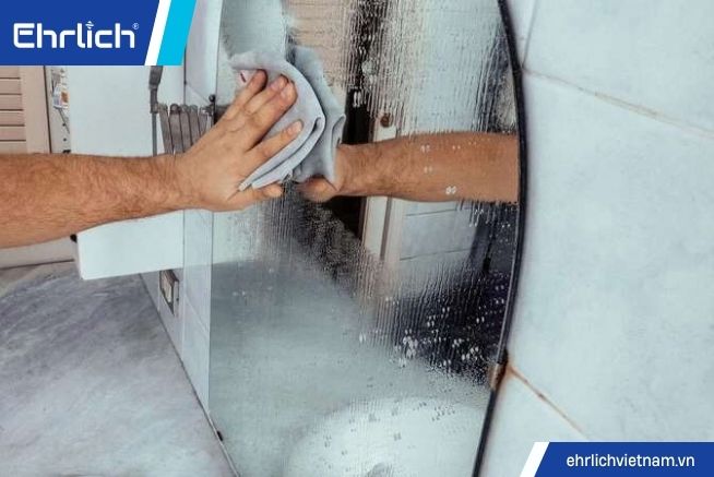 cách vệ sinh gương phòng tắm (3)