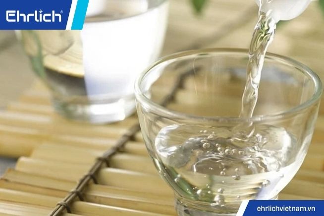 cách vệ sinh gương phòng tắm (4)