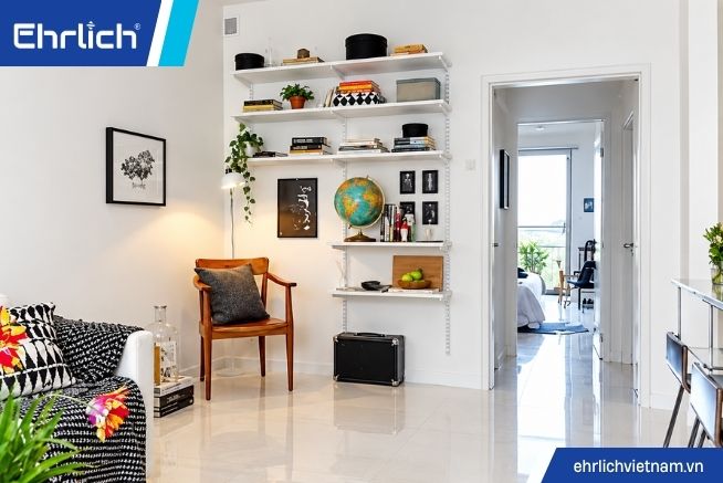 gương đối diện cửa nhà tắm có sao không (2)